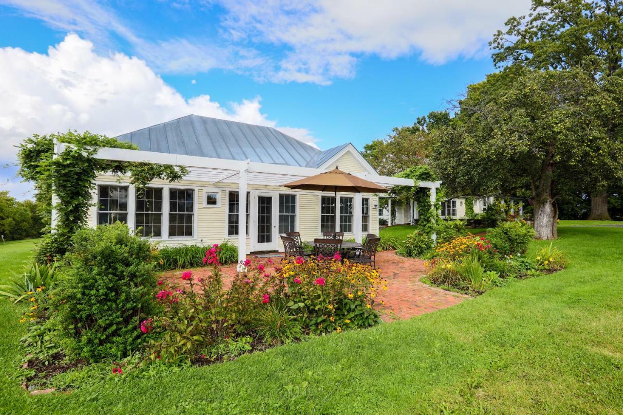 Bed and Breakfast Whitford House And Twin View Barn Addison Екстер'єр фото