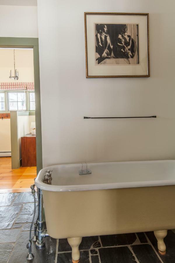 Bed and Breakfast Whitford House And Twin View Barn Addison Екстер'єр фото