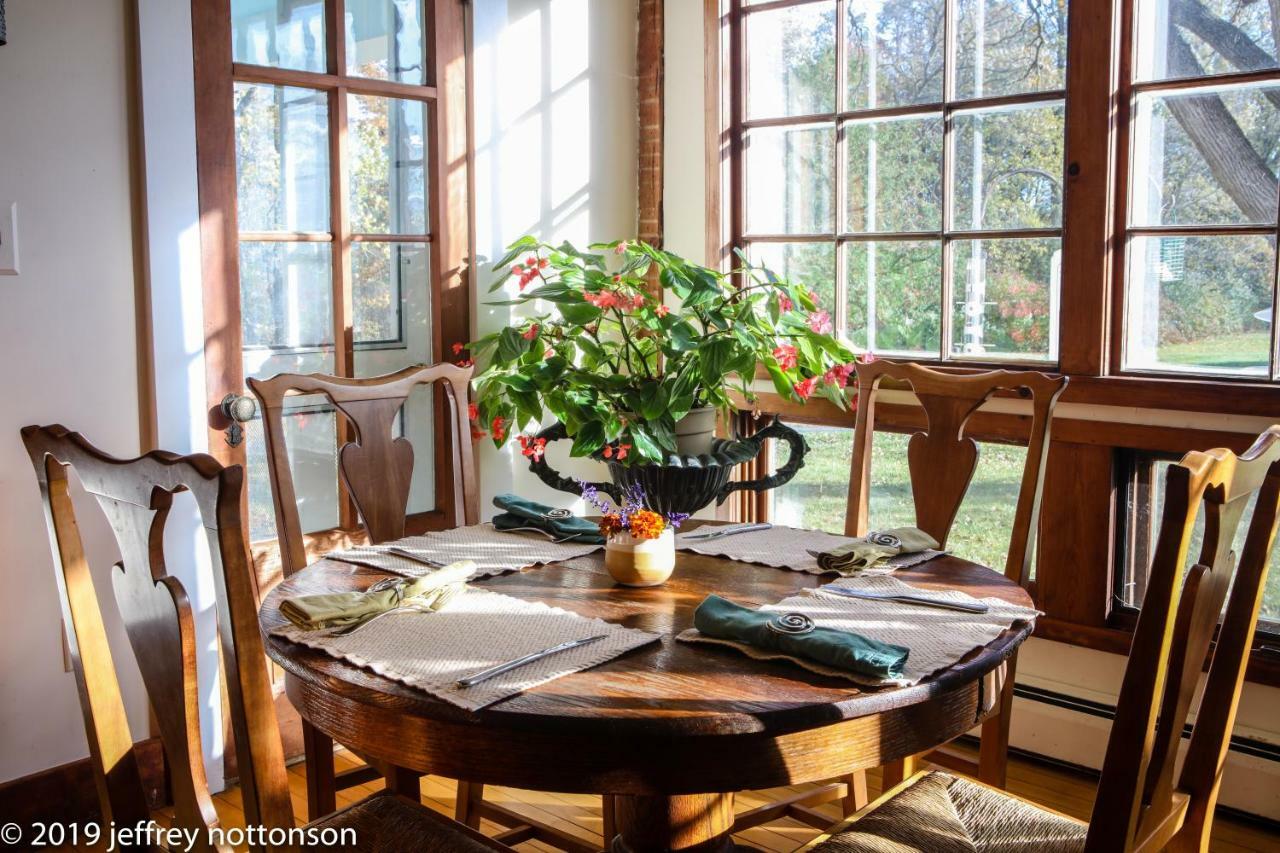 Bed and Breakfast Whitford House And Twin View Barn Addison Екстер'єр фото