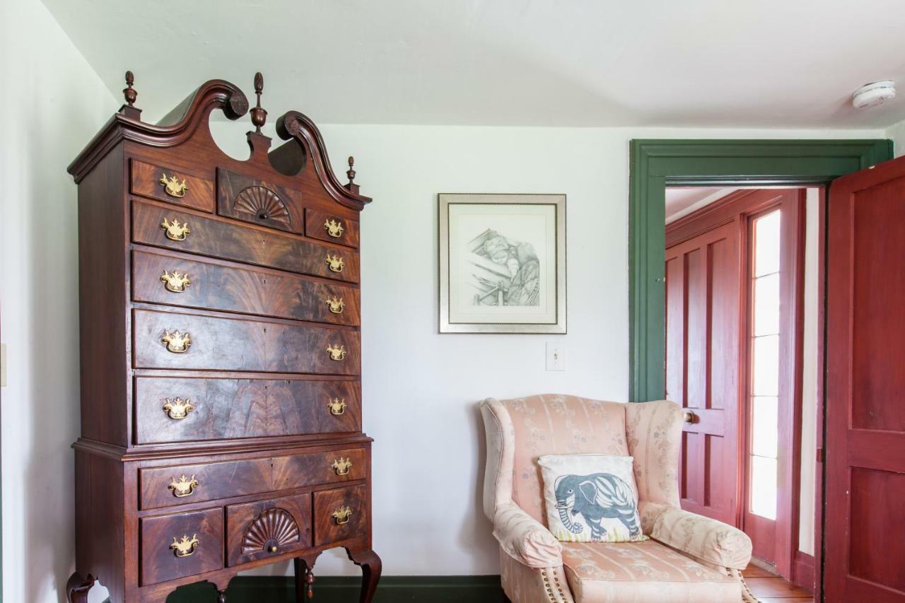 Bed and Breakfast Whitford House And Twin View Barn Addison Екстер'єр фото